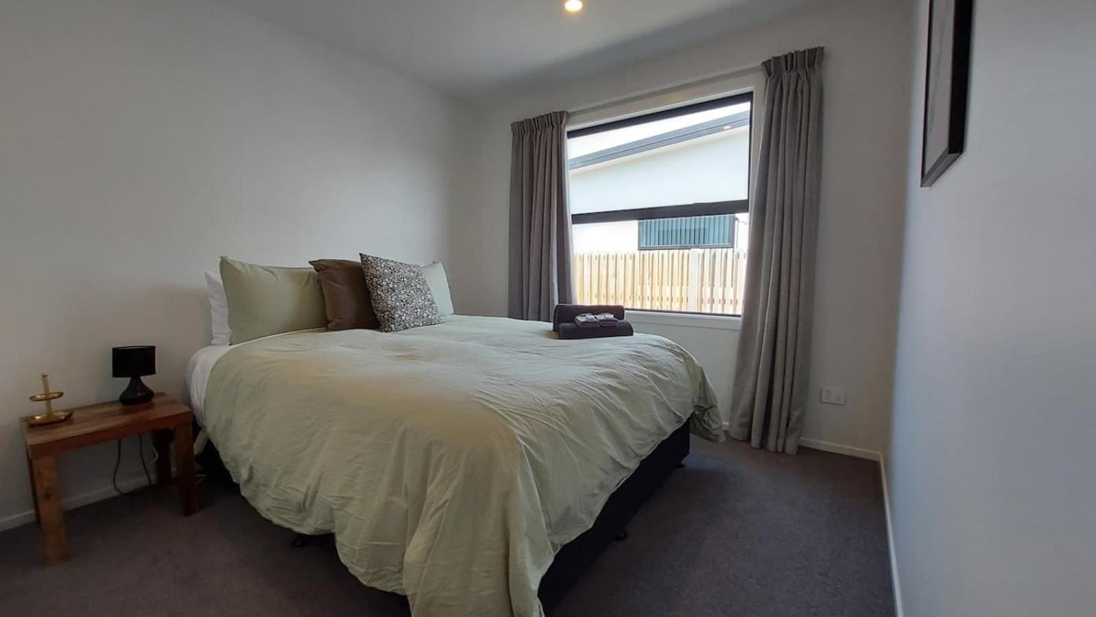 Sleek Suite By The Sand 2-Bedroom ダニーデン エクステリア 写真